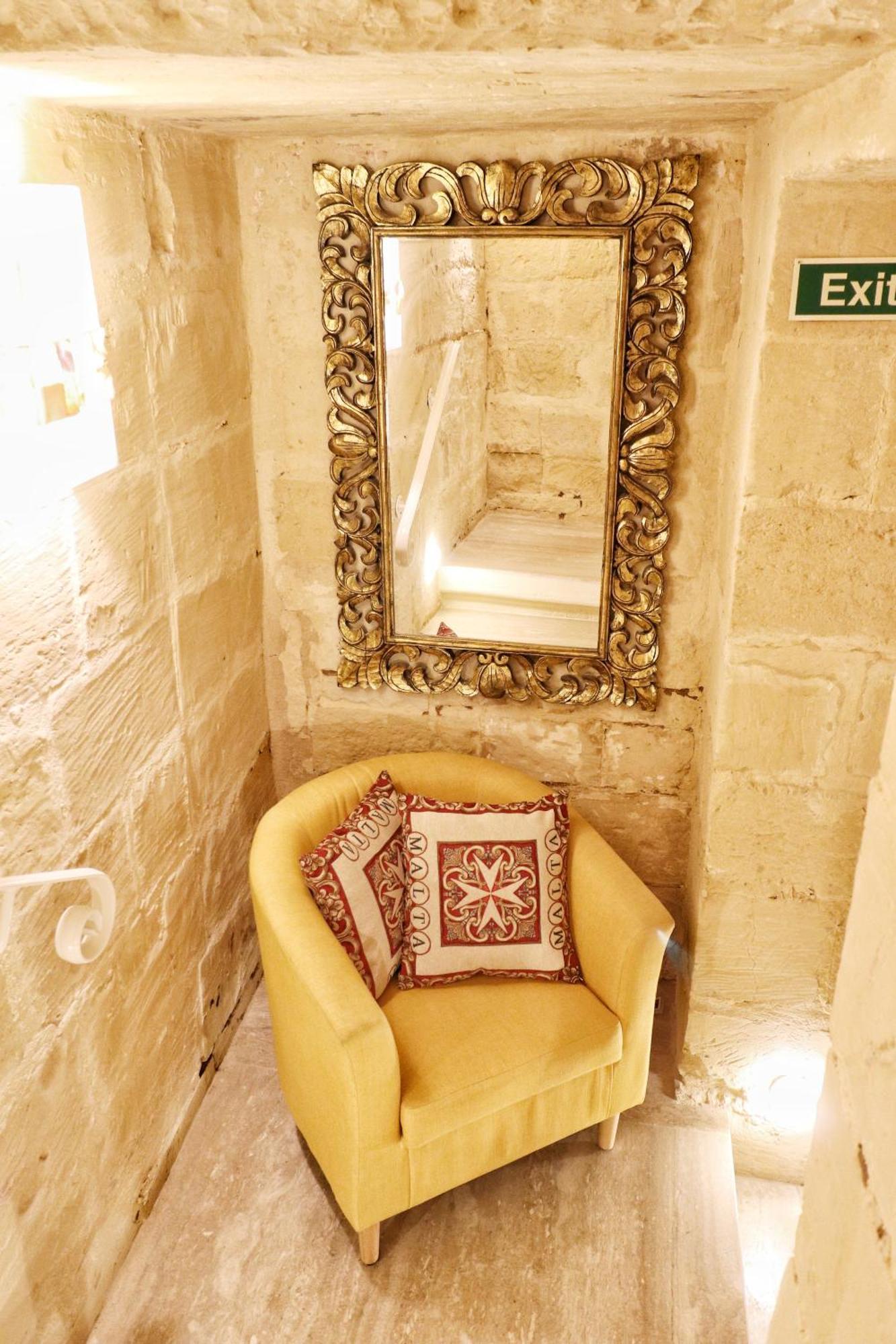 The Knight - Heritage & Art Home At Birgu Square المظهر الخارجي الصورة